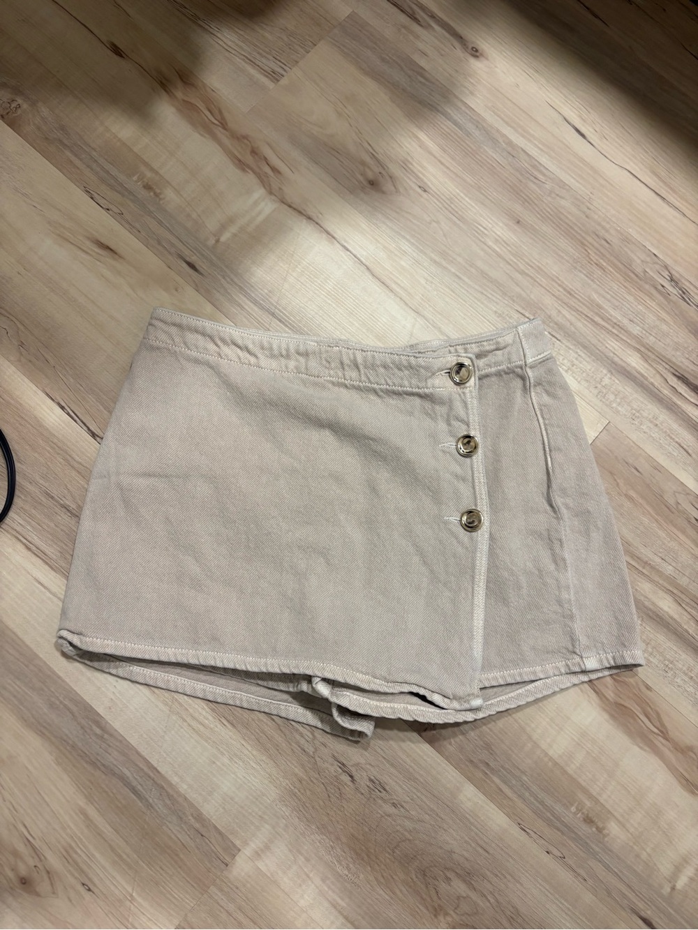 Zara Beige Button-Front Skort